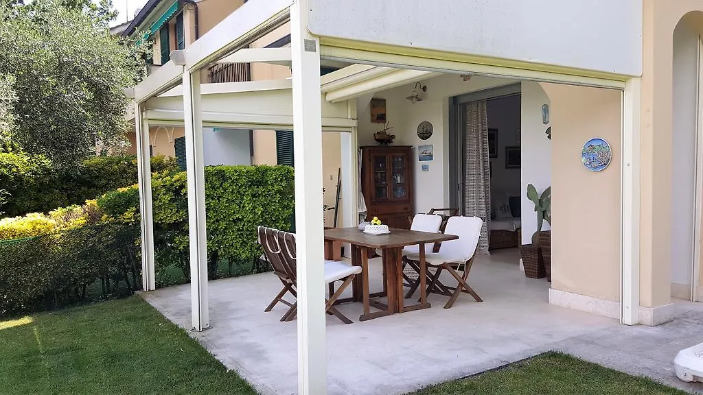 Apartmán Casa Amore By Holiday World Santa Margherita Ligure 0*,  Itálie